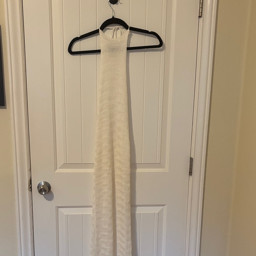 Elegant White Knit Backless Cover Up